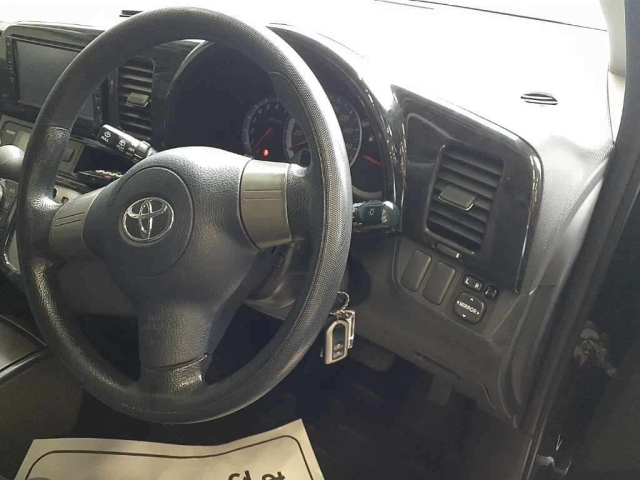 TOYOTA WISH 2008