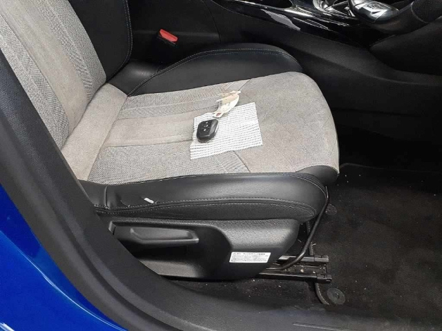 PEUGEOT 208 2020