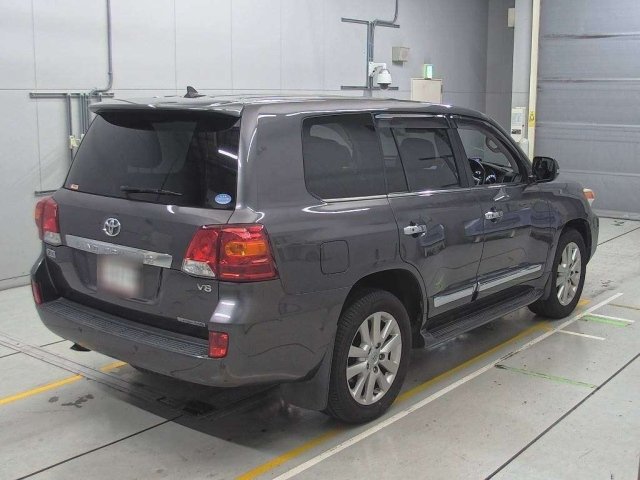 TOYOTA LAND CRUISER 2013