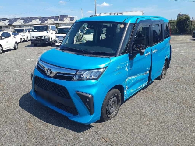 TOYOTA ROOMY 2021