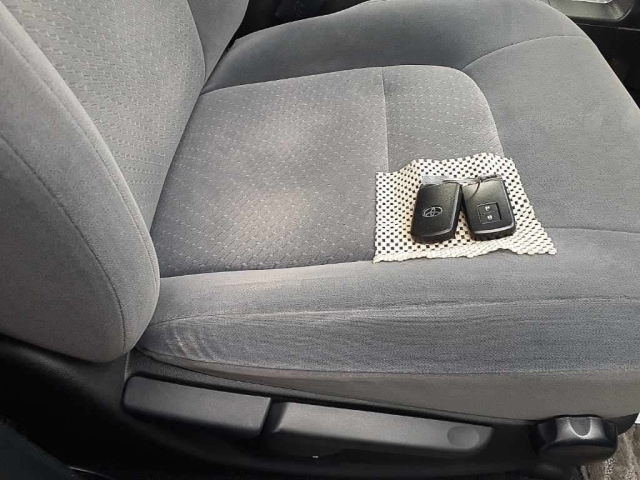 TOYOTA LAND CRUISER 2016