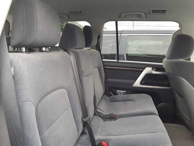 TOYOTA LAND CRUISER 2016