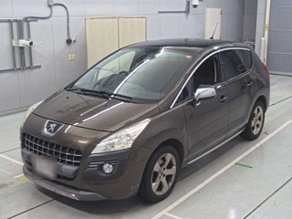 PEUGEOT 3008 2013