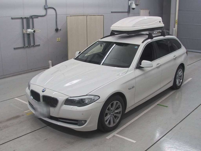 BMW 5 SERIES 2012