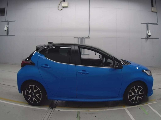 TOYOTA YARIS 2022
