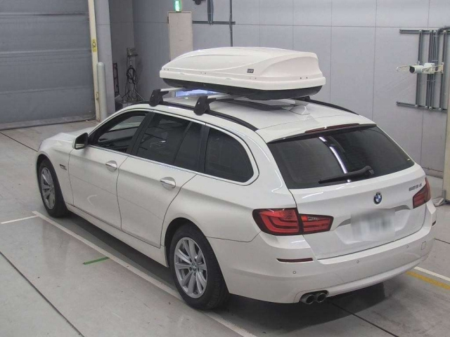 BMW 5 SERIES 2012