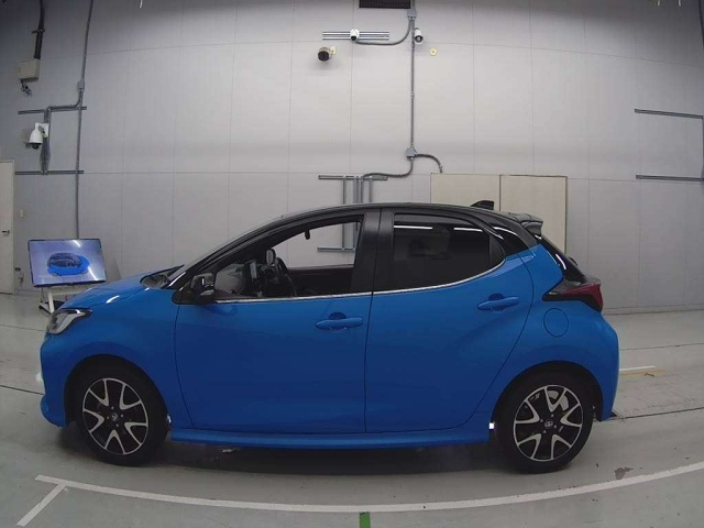 TOYOTA YARIS 2022