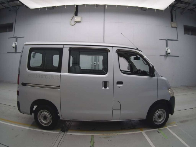 TOYOTA TOWN ACE VAN 2013