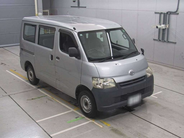TOYOTA TOWN ACE VAN 2013