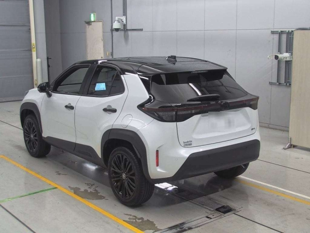 TOYOTA YARIS CROSS 2025