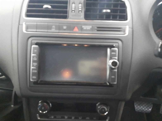 VOLKSWAGEN POLO 2017