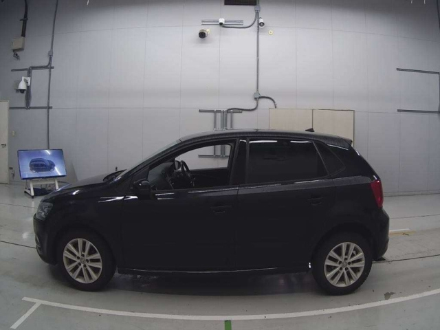 VOLKSWAGEN POLO 2017