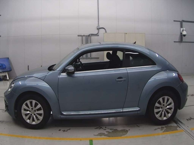 VOLKSWAGEN THE BEETLE 2016