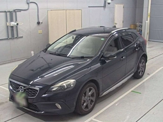 VOLVO V40 2015