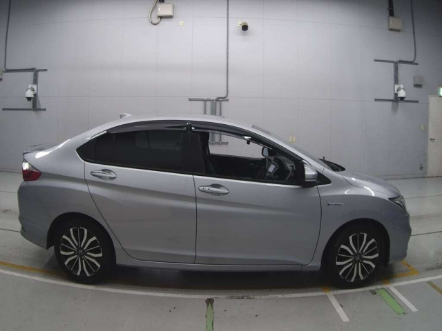 HONDA GRACE 2018