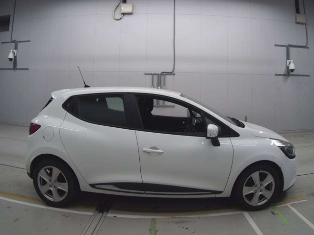 RENAULT LUTECIA 2014