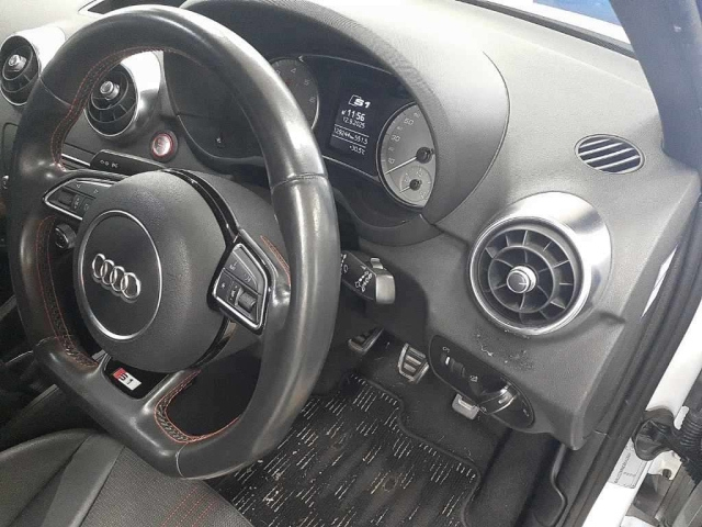 AUDI S1 2016