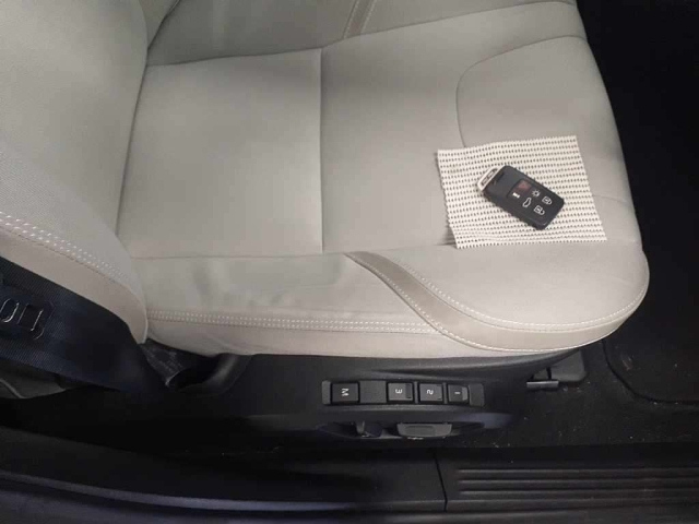 VOLVO V40 2015