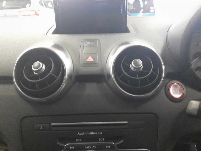 AUDI S1 2016