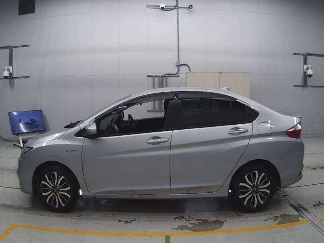 HONDA GRACE 2018