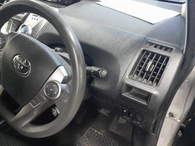 TOYOTA PRIUS ALPHA 2019