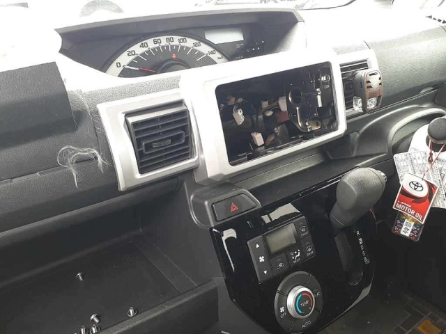 TOYOTA PIXIS MEGA 2021