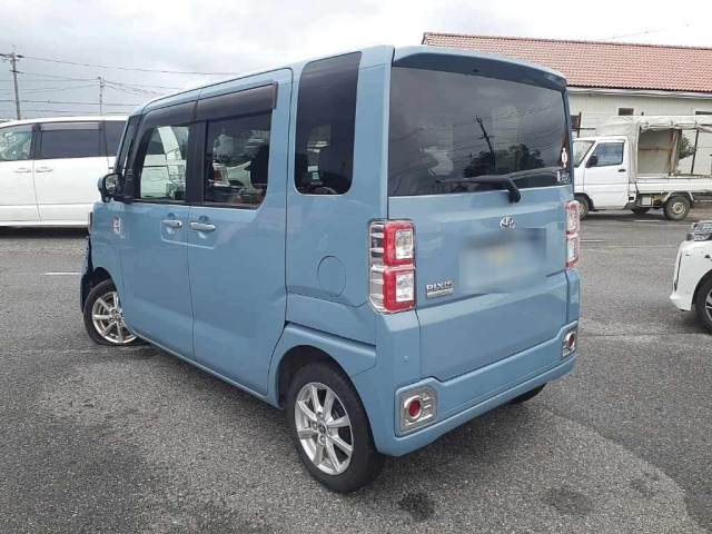 TOYOTA PIXIS MEGA 2021