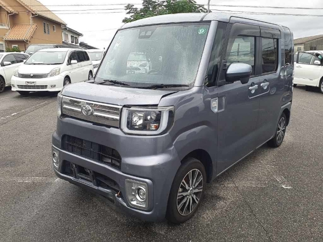 TOYOTA PIXIS MEGA 2021