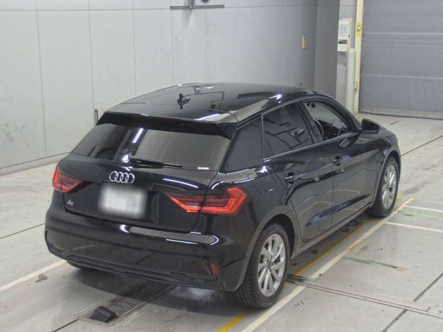 AUDI A1 2024