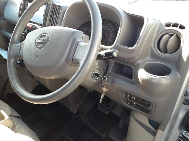 NISSAN CLIPPER VAN 2023