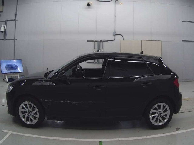 AUDI A1 2024
