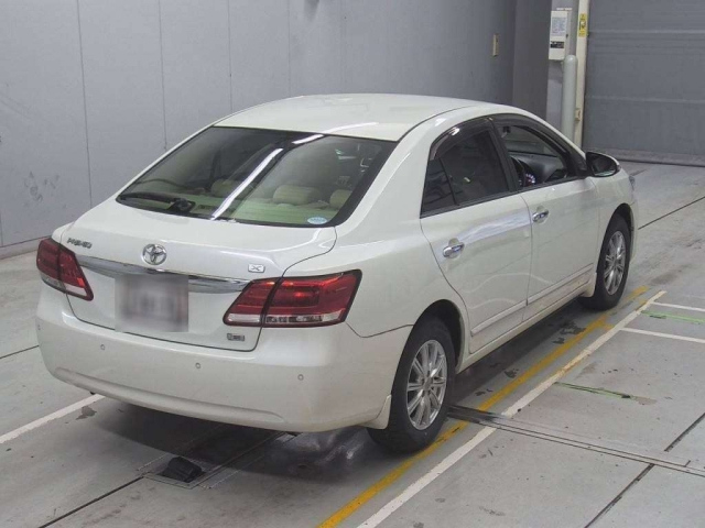 TOYOTA PREMIO 2019