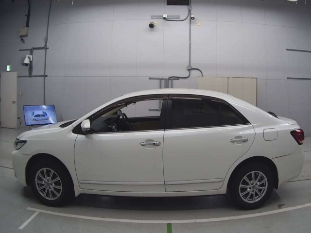 TOYOTA PREMIO 2019