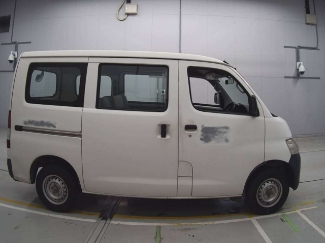 TOYOTA LITE ACE VAN 2018