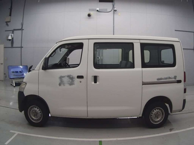 TOYOTA LITE ACE VAN 2018