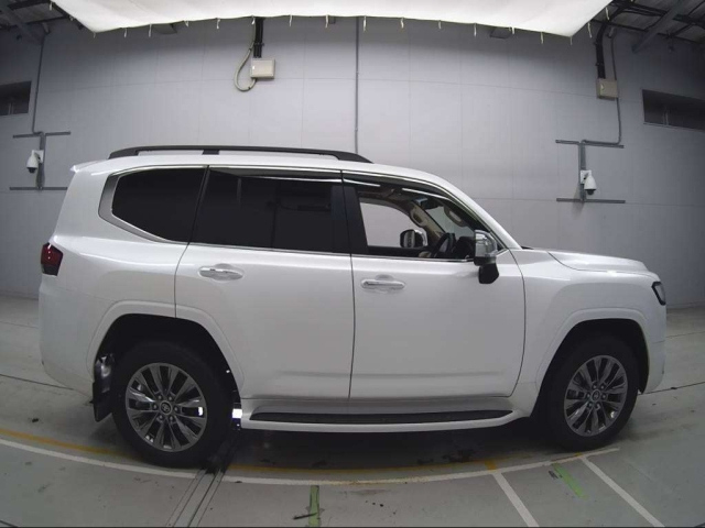 TOYOTA LAND CRUISER 2024