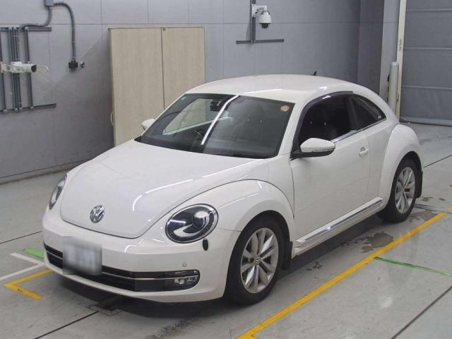 VOLKSWAGEN THE BEETLE 2013