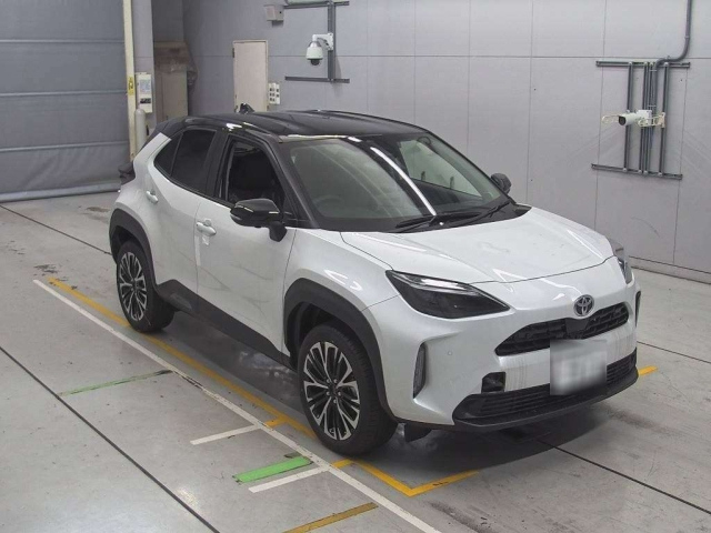 TOYOTA YARIS CROSS 2025