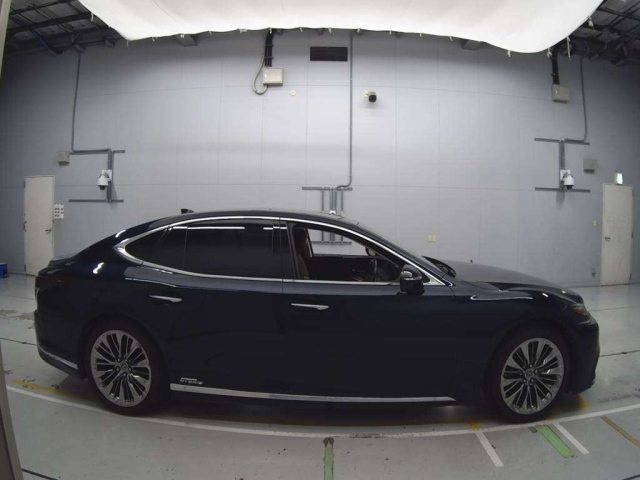 LEXUS LS 2017