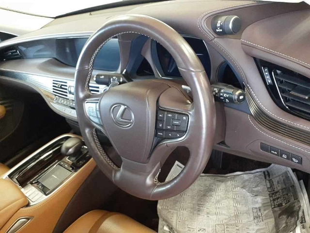LEXUS LS 2017