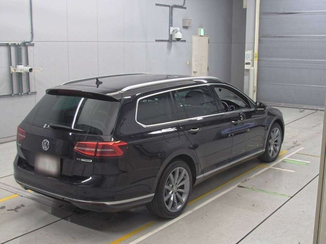 VOLKSWAGEN PASSAT VARIANT 2017