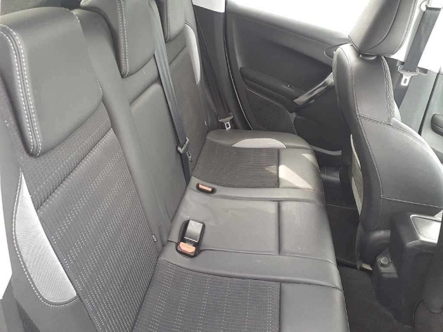 PEUGEOT 2008 2015