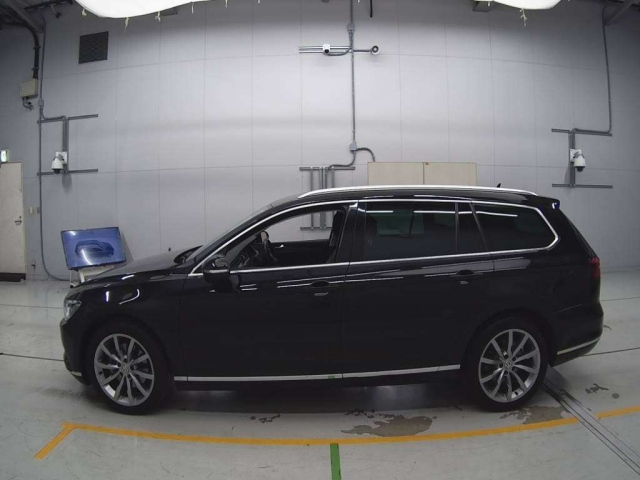 VOLKSWAGEN PASSAT VARIANT 2017