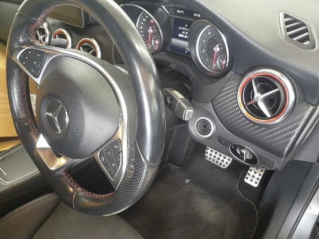 MERCEDES BENZ A CLASS 2017