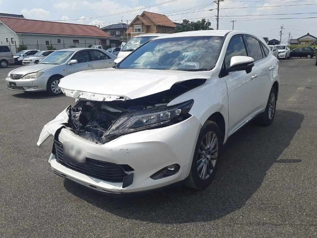TOYOTA HARRIER 2014