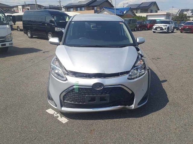 TOYOTA SIENTA 2019