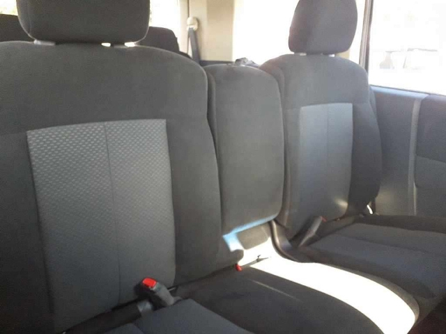 MITSUBISHI DELICA D5 2010