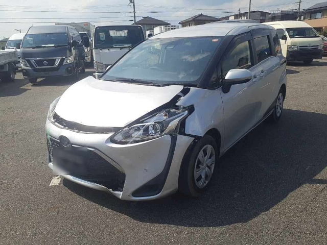 TOYOTA SIENTA 2019