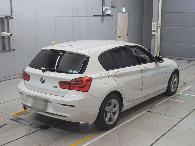 BMW 1 SERIES 2018
