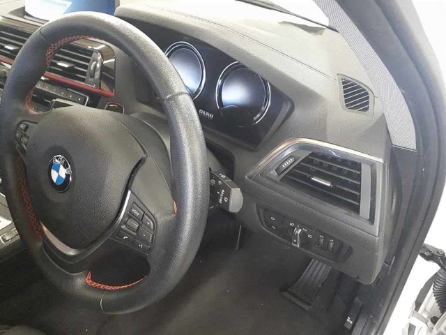 BMW 1 SERIES 2018